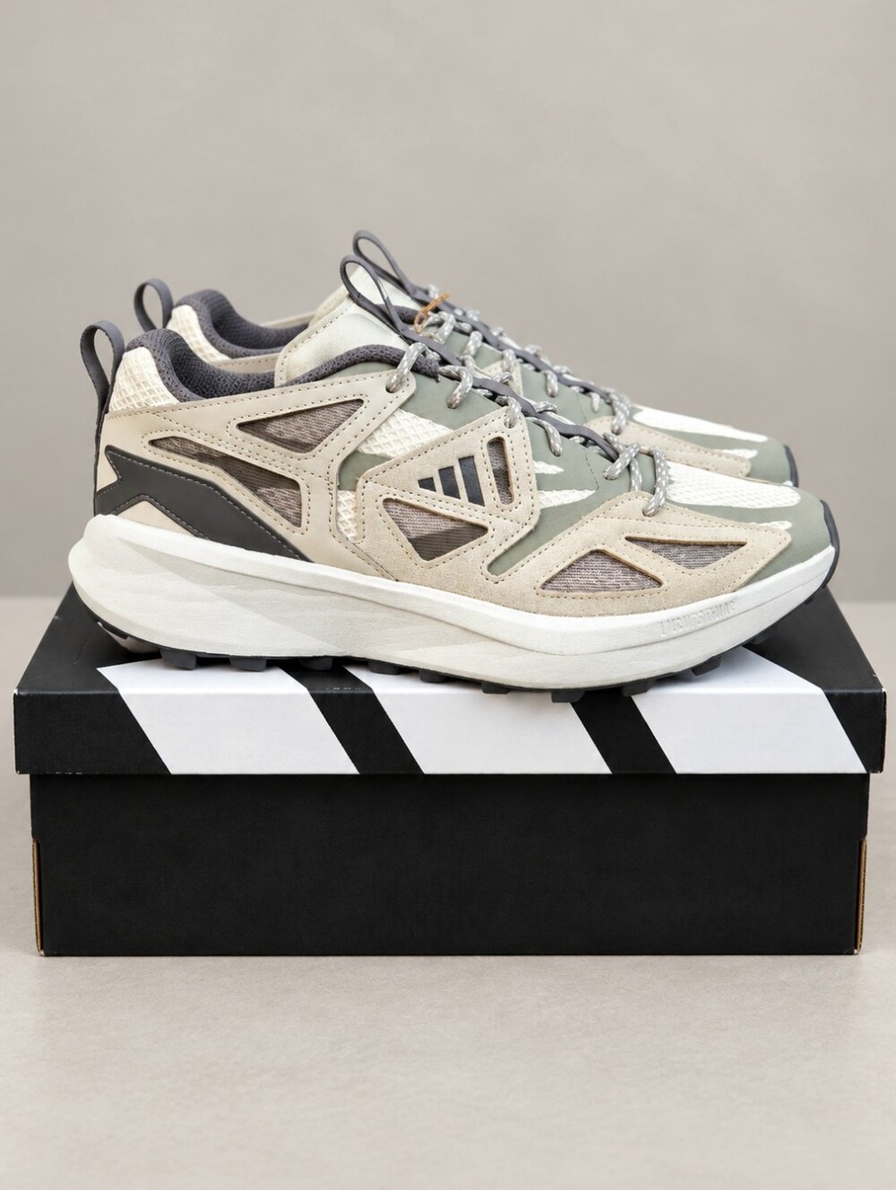 adidas Kantai Trail Putty Grey Green Men's 10.5 NIB